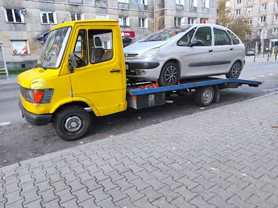 Mobilny mechanik Warszawa, laweta serwis samochodów 24h